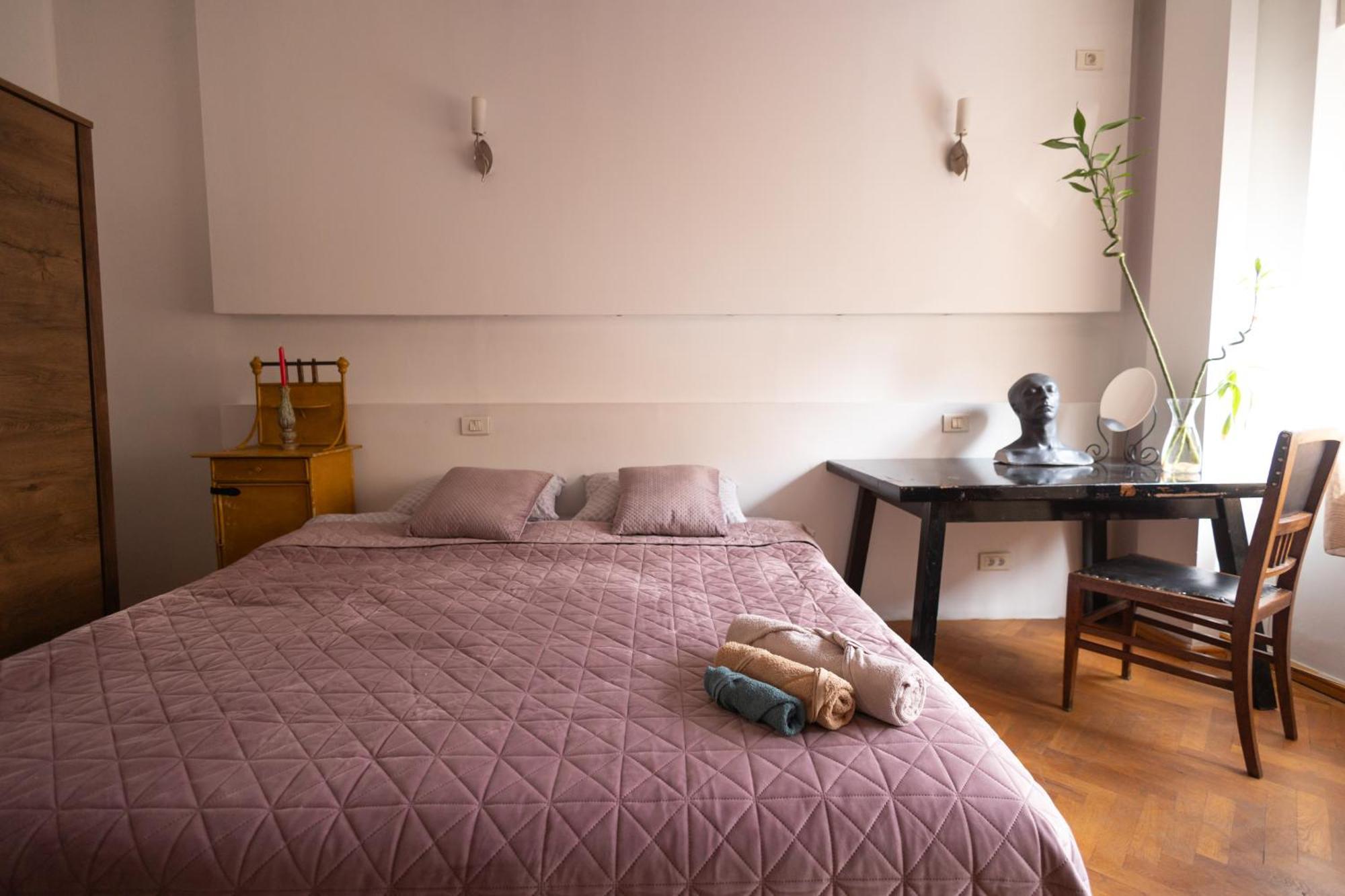Shared Retro Vintage Luxury Apartment Бухарест Екстер'єр фото